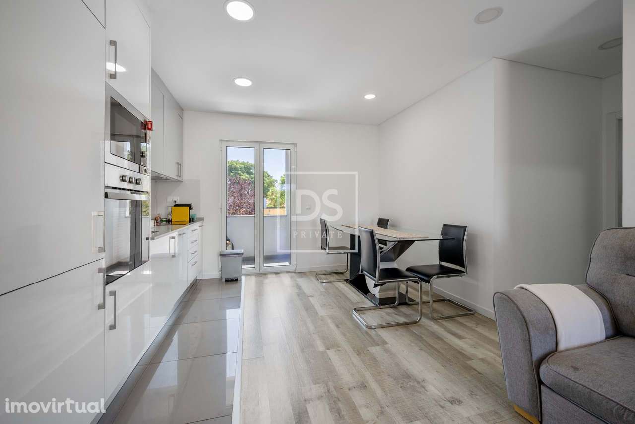 Andar de Moradia Bi-Familiar  T2+1 no Seixal – Conforto, Modernidade e - Grande imagem: 5/24