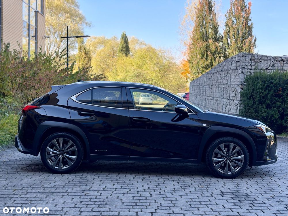 Lexus UX 200 GPF F Sport Design+ 2WD - 10