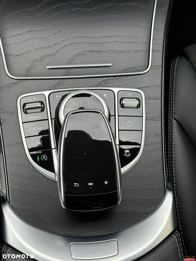 Mercedes-Benz GLC 220 d 4Matic 9G-TRONIC - 35