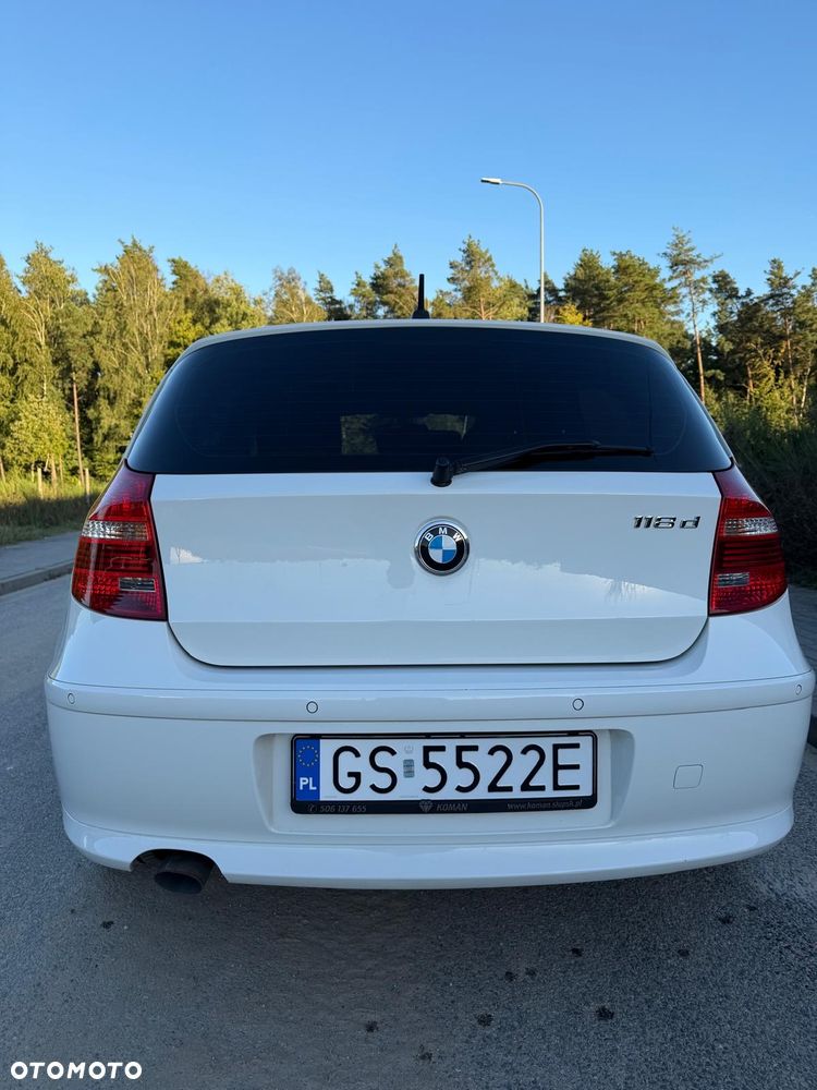 BMW Seria 1 - 21