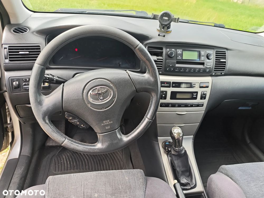 Toyota Corolla 1.6 VVT-i Sol - 12