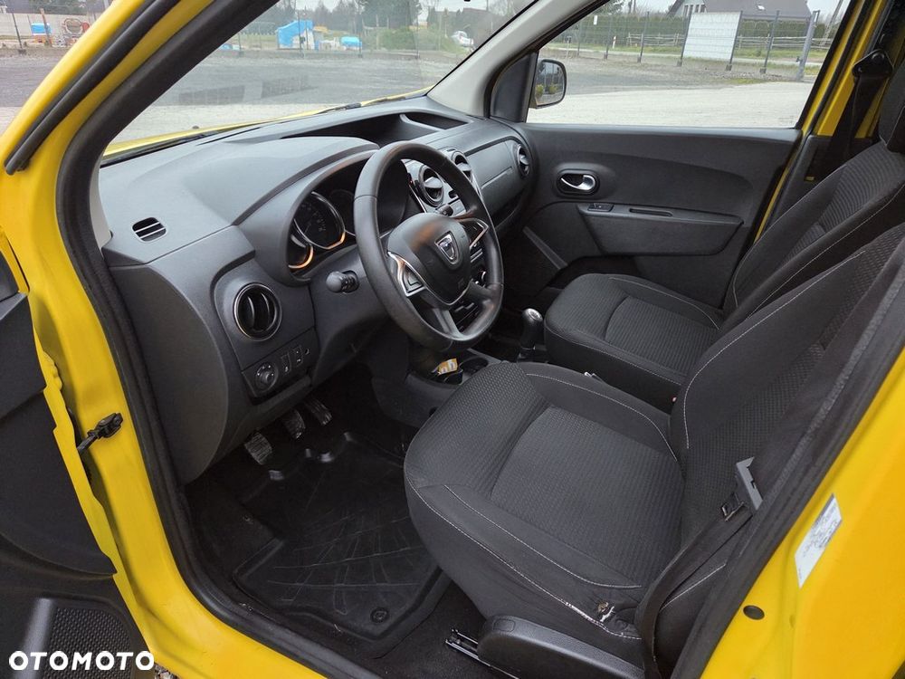 Dacia Dokker dCi 90 Celebration - 8