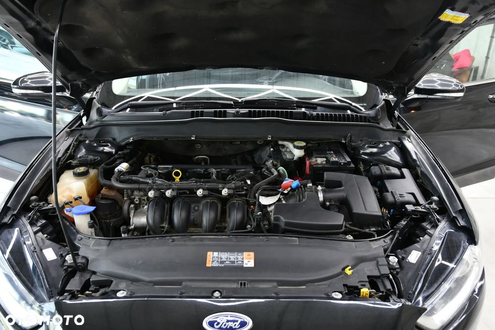 Ford Fusion - 23