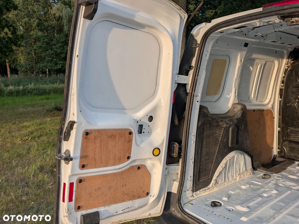 Ford Transit Connect - 31