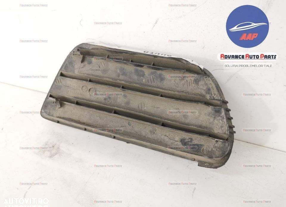 Grila proiector stanga originala in stare buna Fiat Punto 2 [facelift] - 5