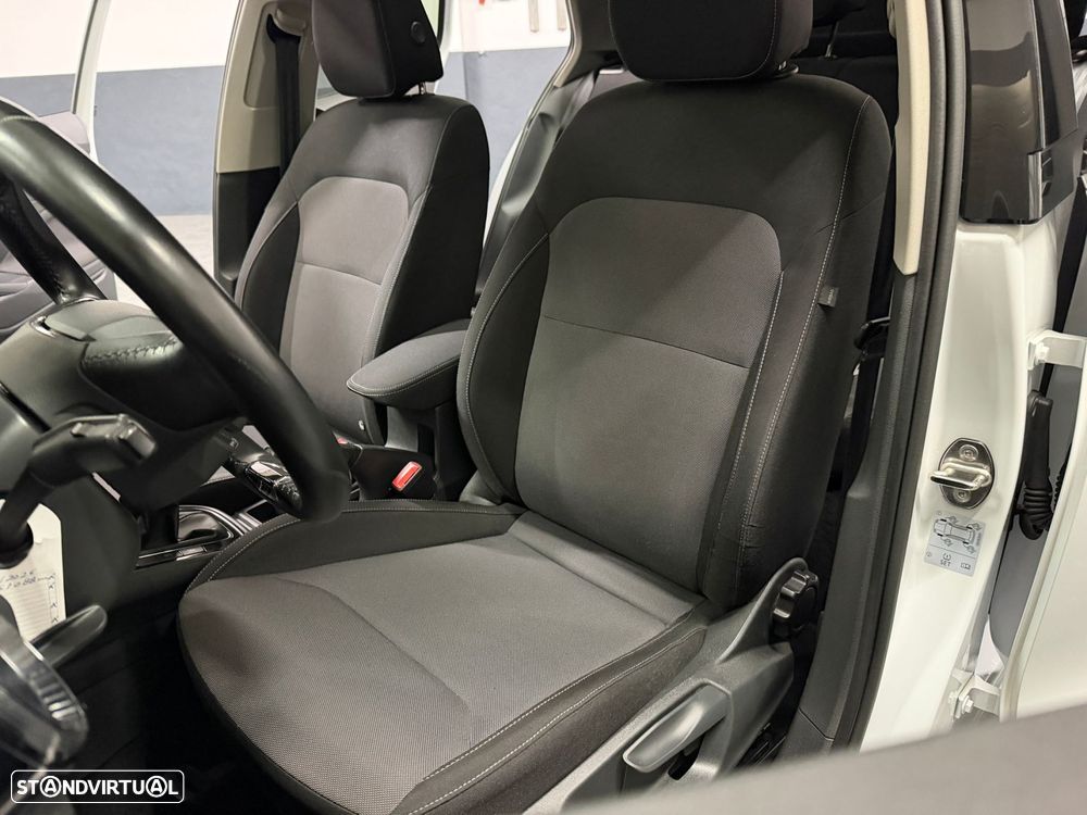 Skoda Fabia 1.0 TSI First Edition - 17