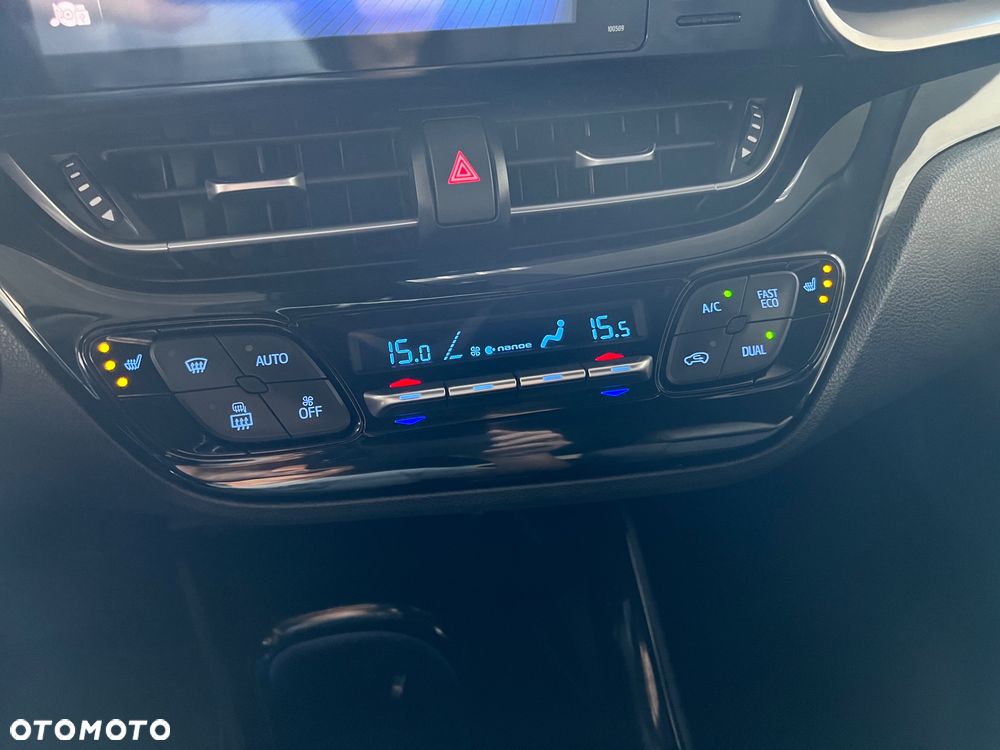 Toyota C-HR - 21