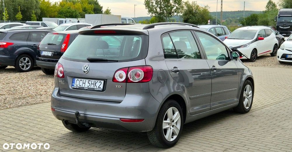 Volkswagen Golf Plus - 11