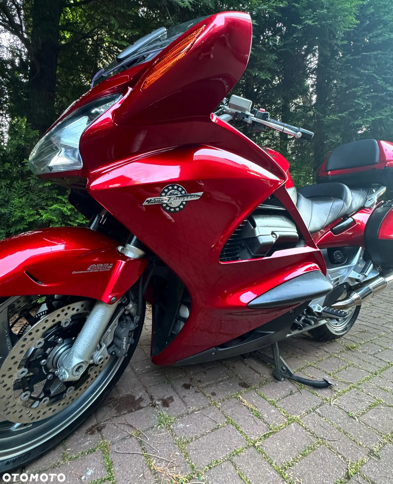 Honda ST - 16