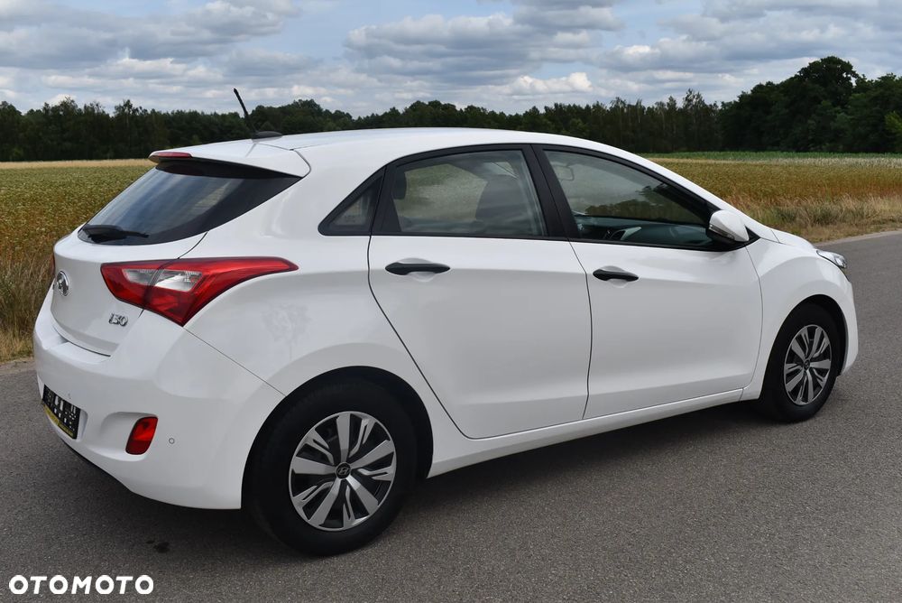 Hyundai i30 1.4 Fifa World Cup Edition - 13