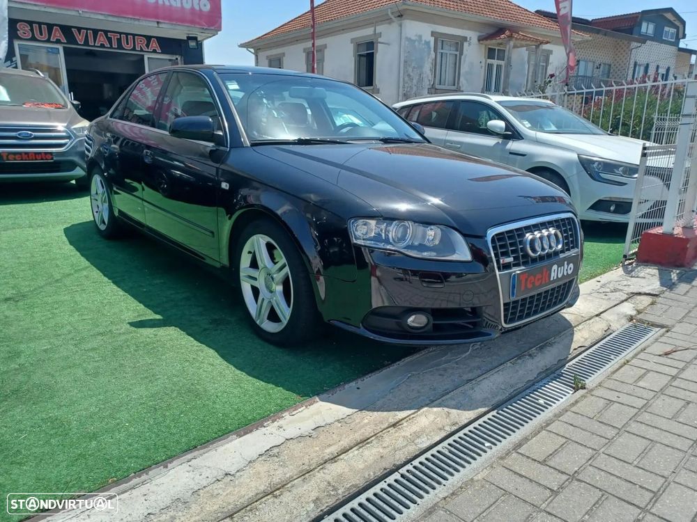 Audi A4 2.0 TDI S-line - 1