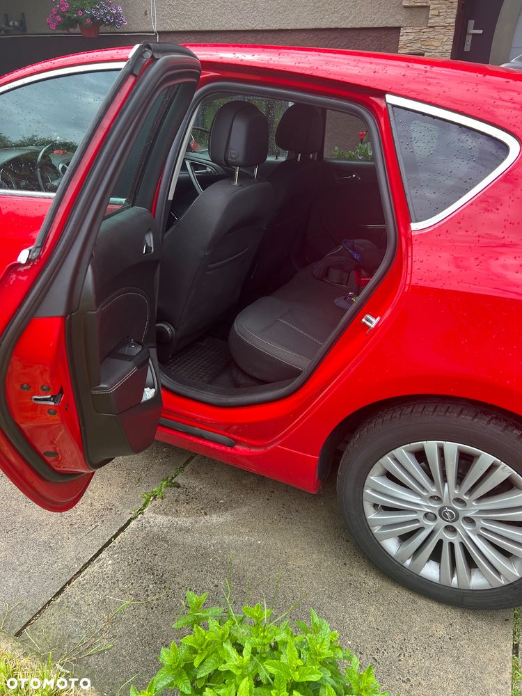 Opel Astra 1.4 Turbo - 8