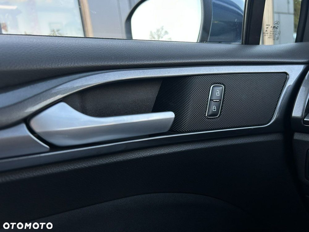 Ford Mondeo 2.0 TDCi Titanium - 33