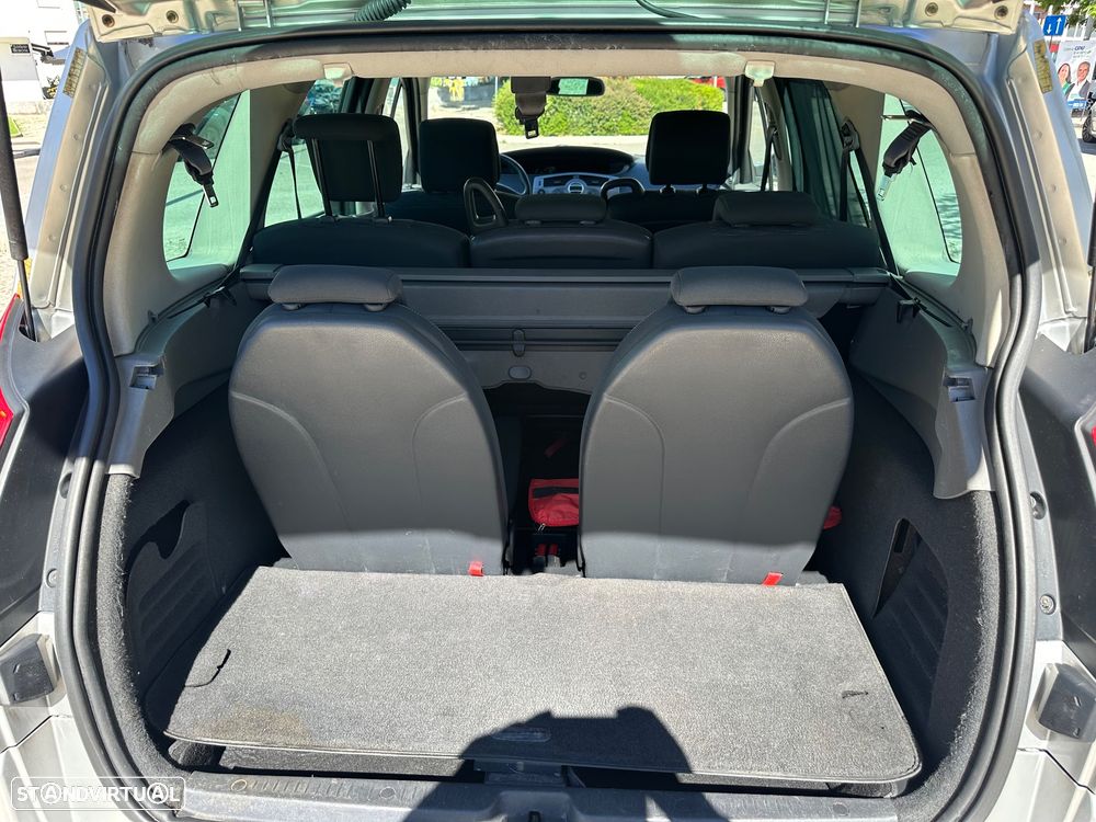 Renault Grand Scénic 1.5 dCi Dynamique S 7L. - 16