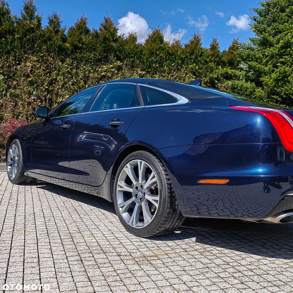 Jaguar XJ 3.0 D V6 Premium Luxury - 3