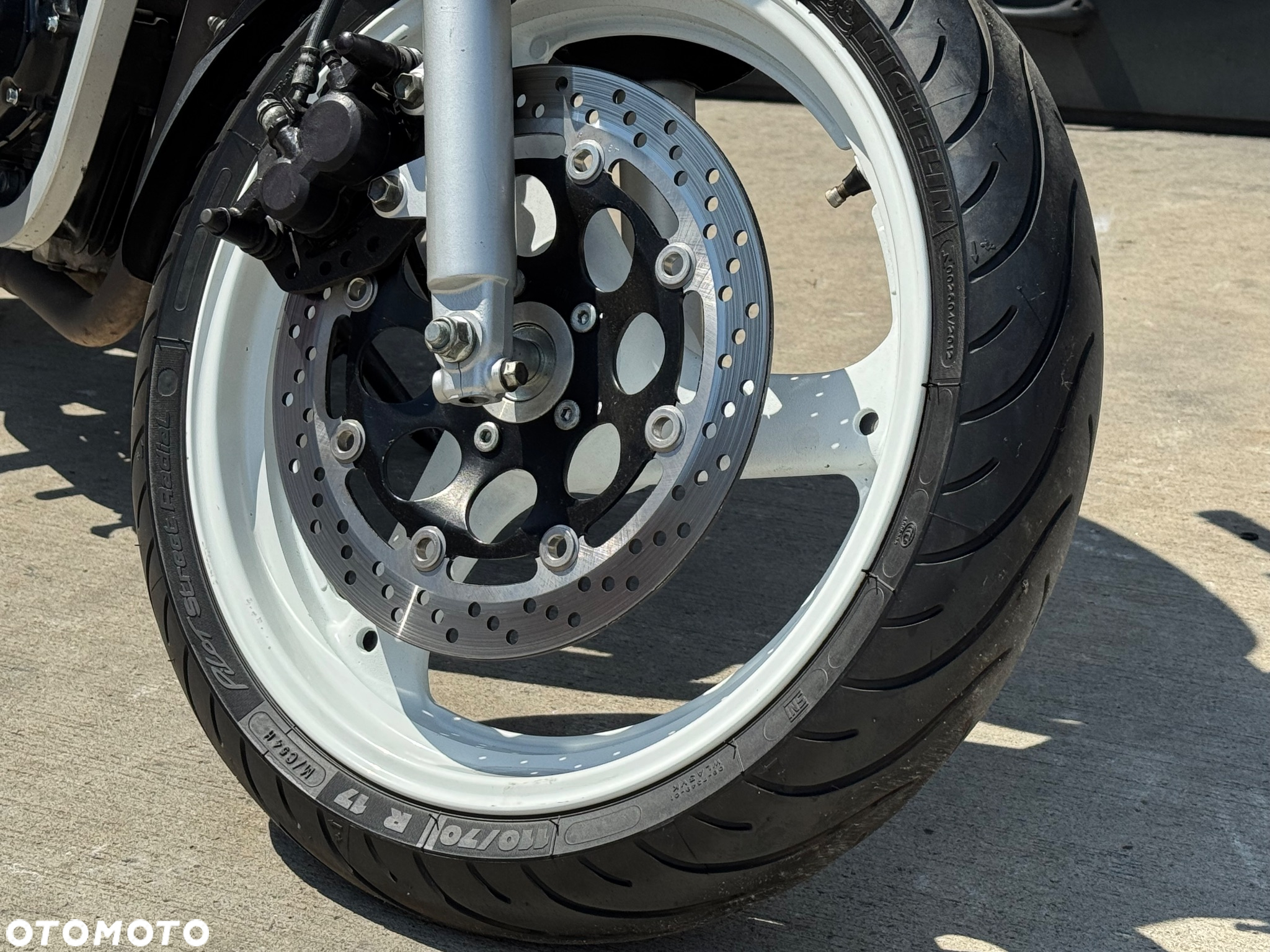Suzuki GS - 9