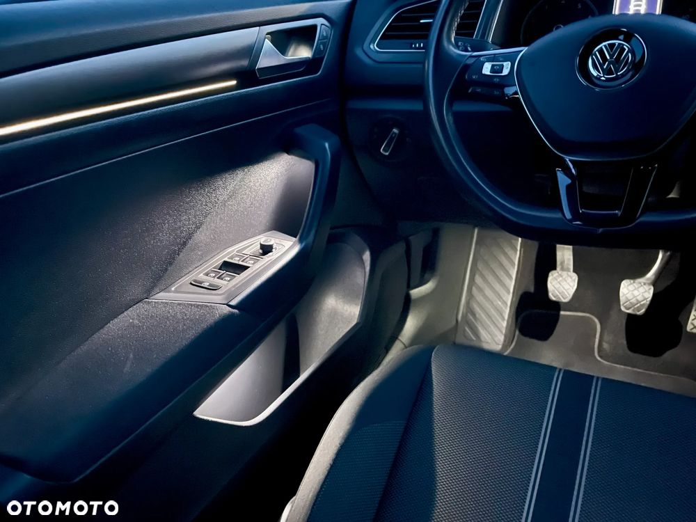 Volkswagen T-Roc 1.0 TSI OPF Style - 25