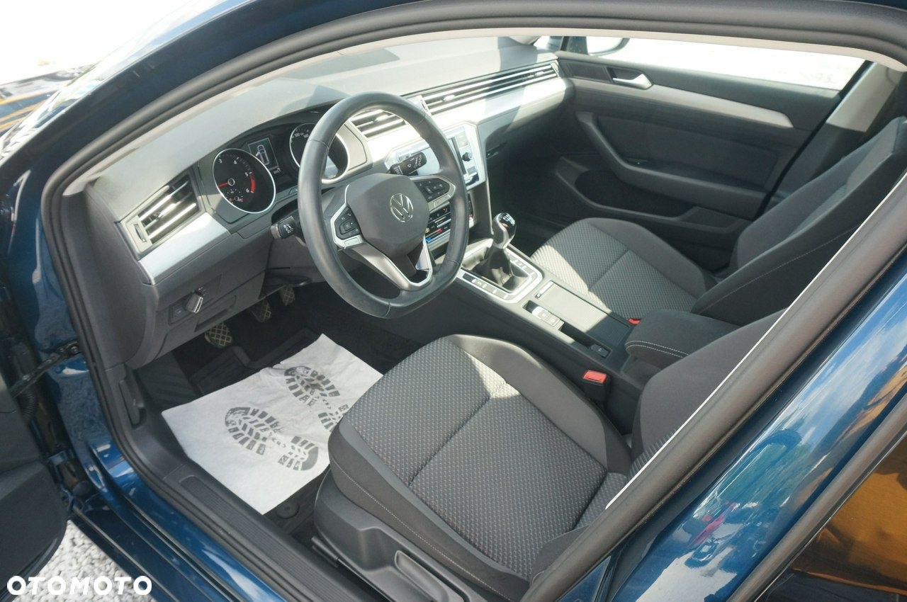 Volkswagen Passat 2.0 TDI EVO Essence - 20