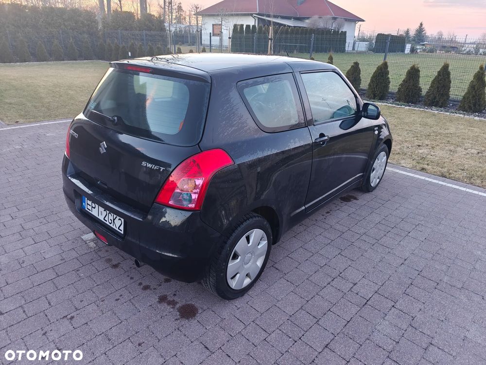 Suzuki Swift 1.3 DDiS Club - 2