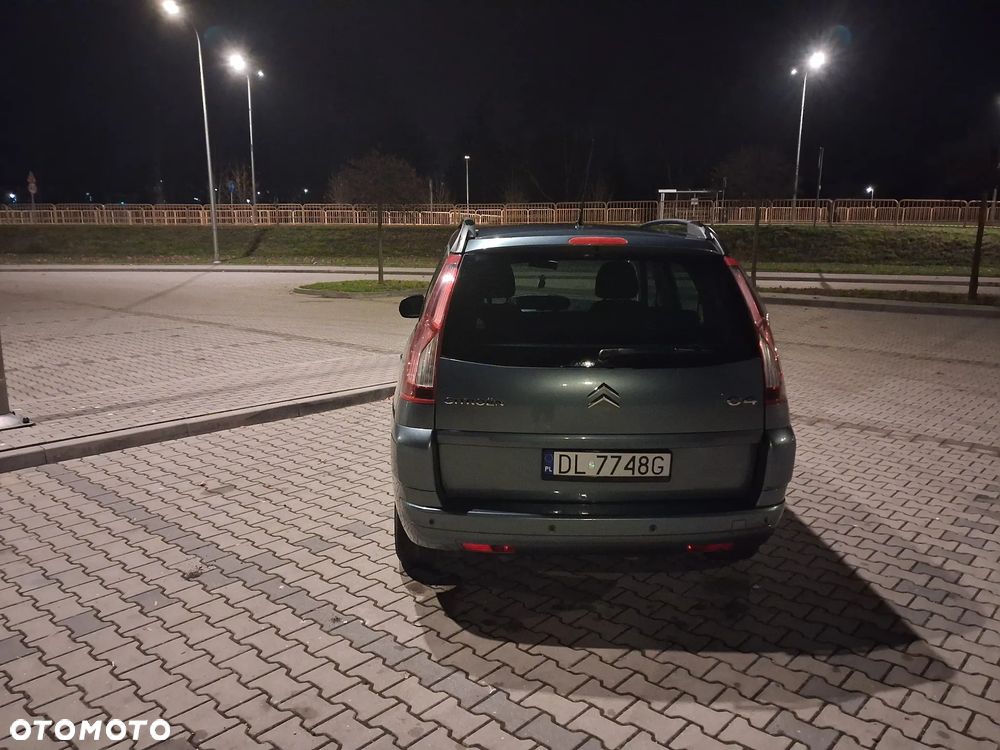 Citroën C4 Picasso - 25