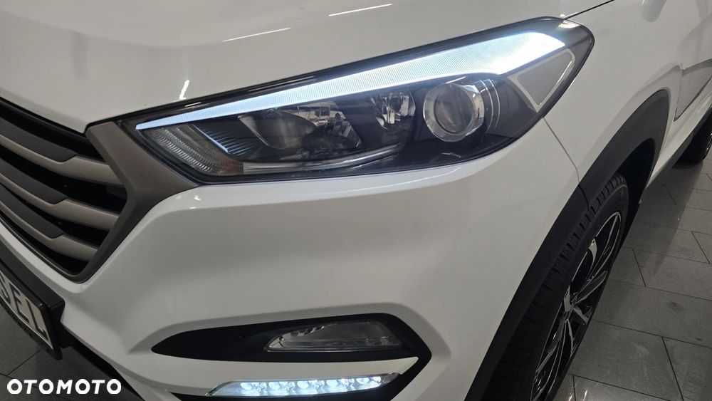 Hyundai Tucson 1.7 CRDI BlueDrive Style 2WD - 10
