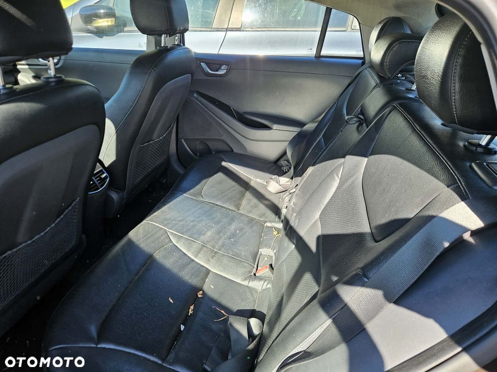 Hyundai IONIQ 1.6 GDI Premium - 12