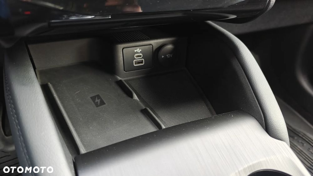 Ford Kuga 2.5 Duratec FHEV TITANIUM - 21