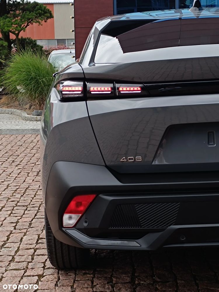 Peugeot 408 - 19
