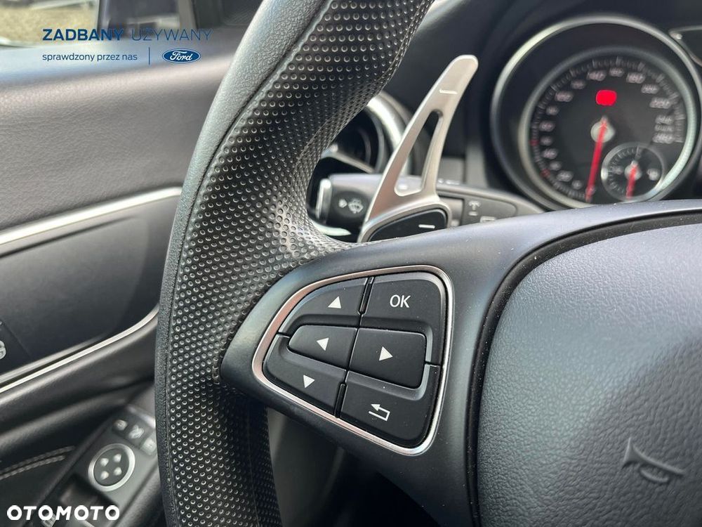 Mercedes-Benz CLA 180 7G-DCT UrbanStyle Edition - 25