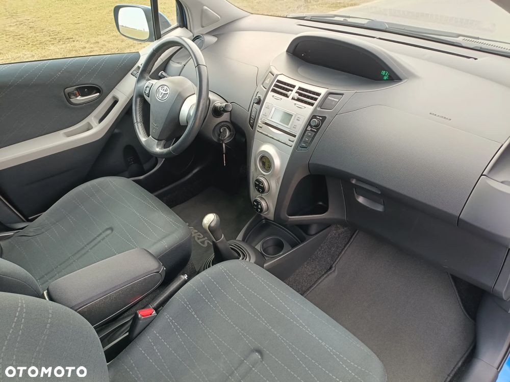 Toyota Yaris 1.3 VVT-i Travel - 6