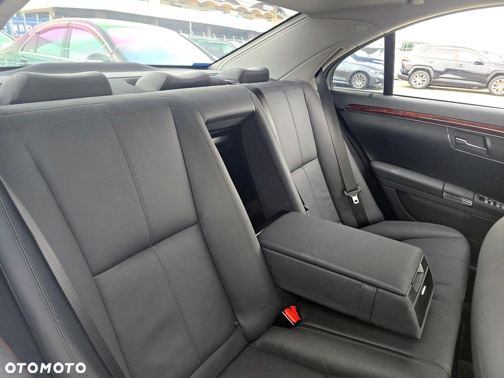 Mercedes-Benz Klasa S 500 7G-TRONIC - 28