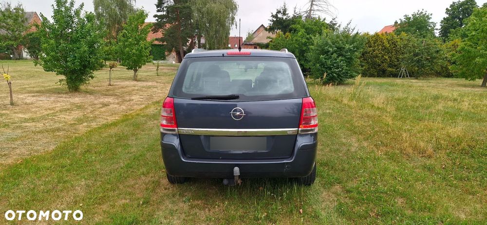 Opel Zafira 1.9 CDTI 111 - 11