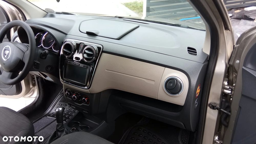 Dacia Lodgy 1.6 MPI 85 Ambiance - 21