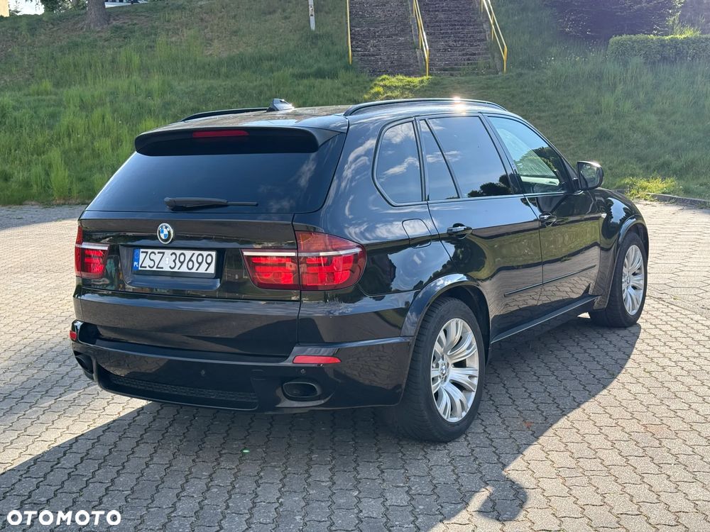 BMW X5 xDrive50i - 11