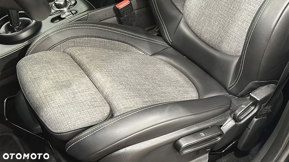 MINI Countryman Cooper Classic Trim - 18