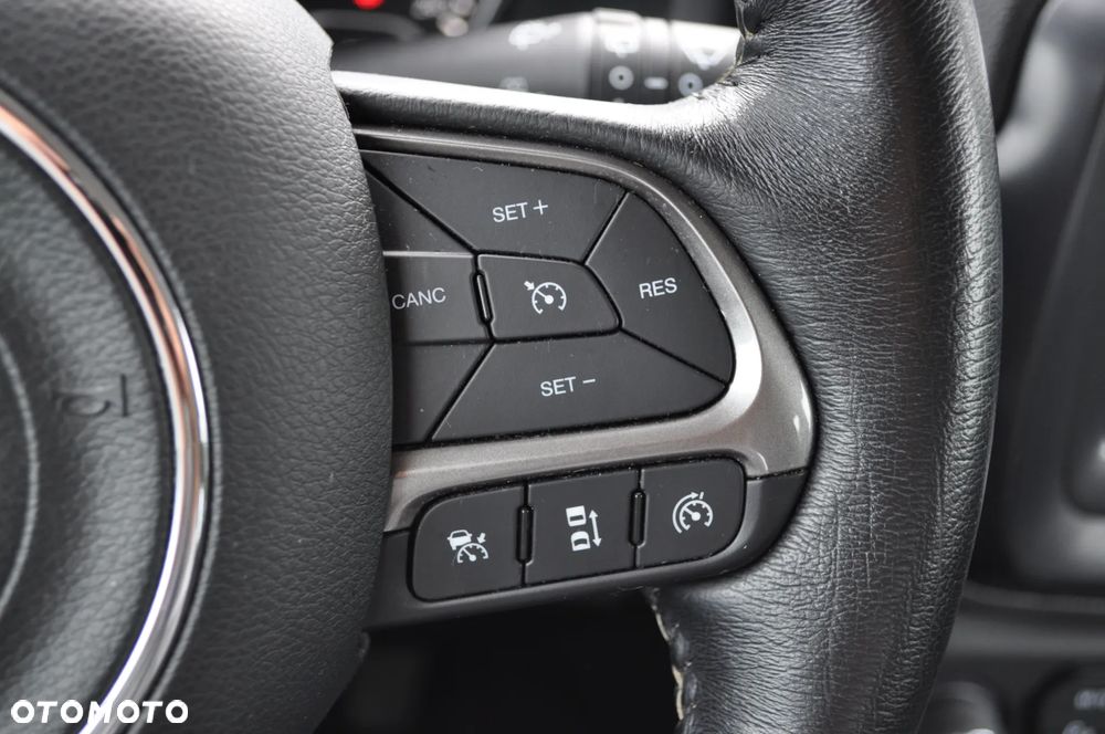 Jeep Renegade 1.3 GSE T4 Turbo Limited FWD S&S - 25