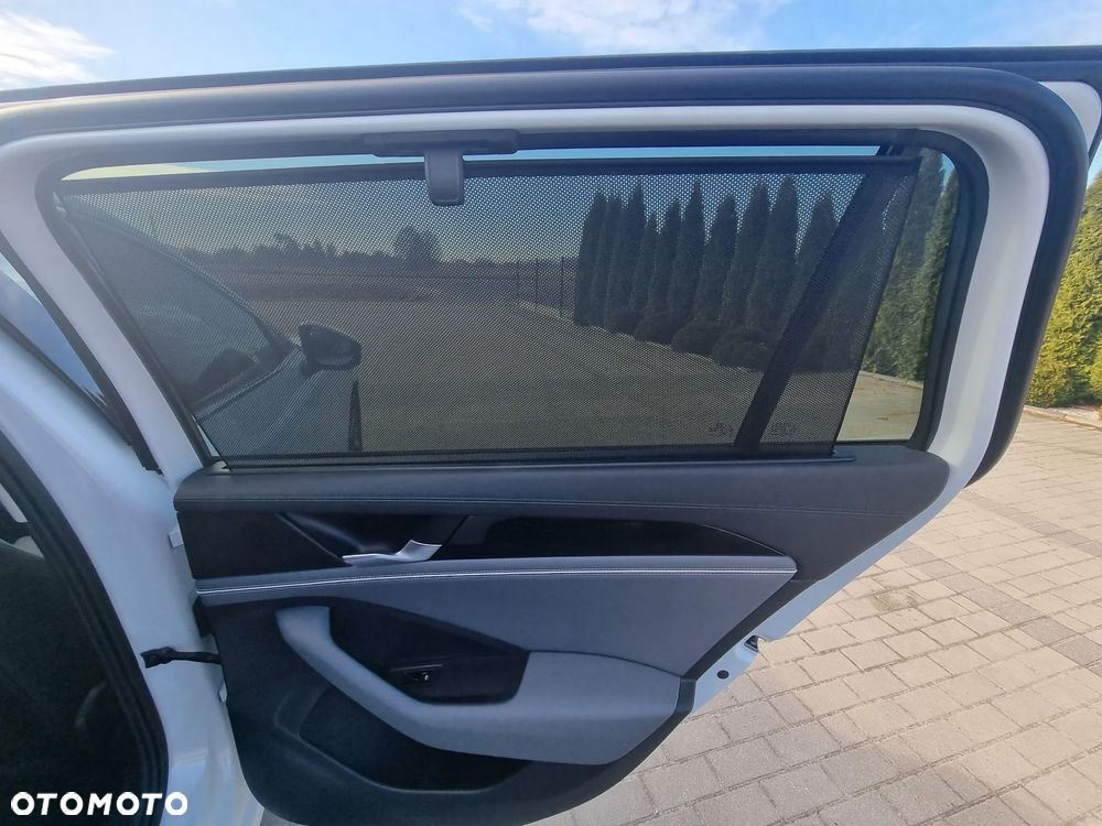 Volkswagen Passat Variant 1.5 TSI OPF DSG Business - 10