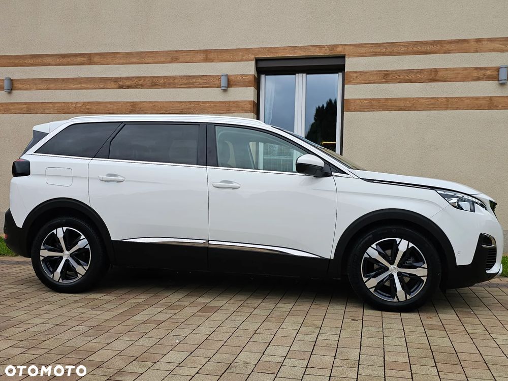 Peugeot 5008 - 5