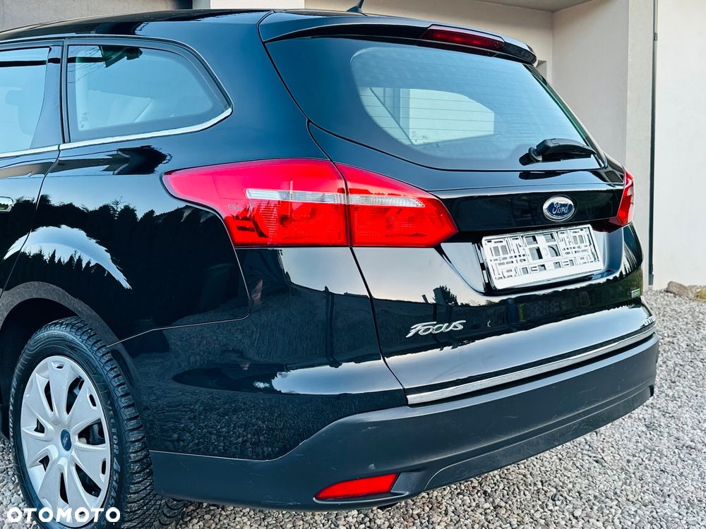 Ford Focus - 25