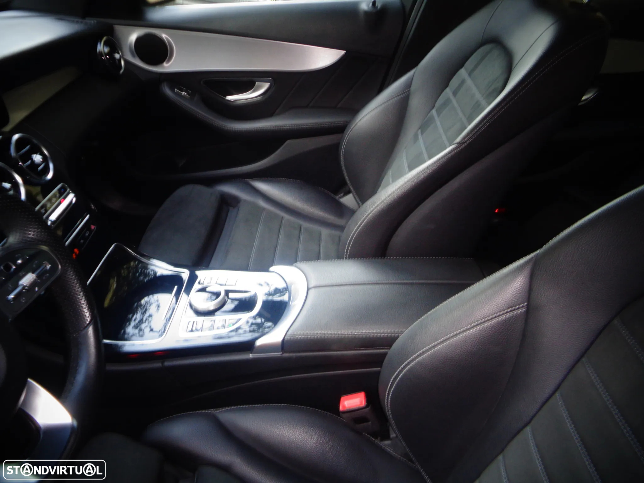 Mercedes-Benz C 300 d AMG Line - 16