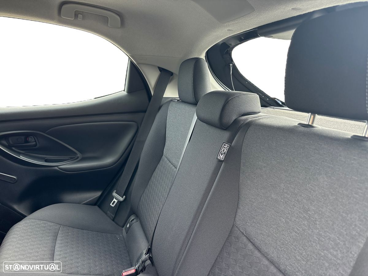 Toyota Yaris 1.0 VVT-i Comfort Plus - 11