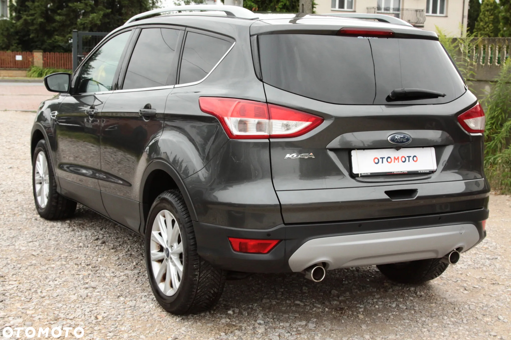 Ford Kuga 2.0 TDCi 2x4 Titanium - 8