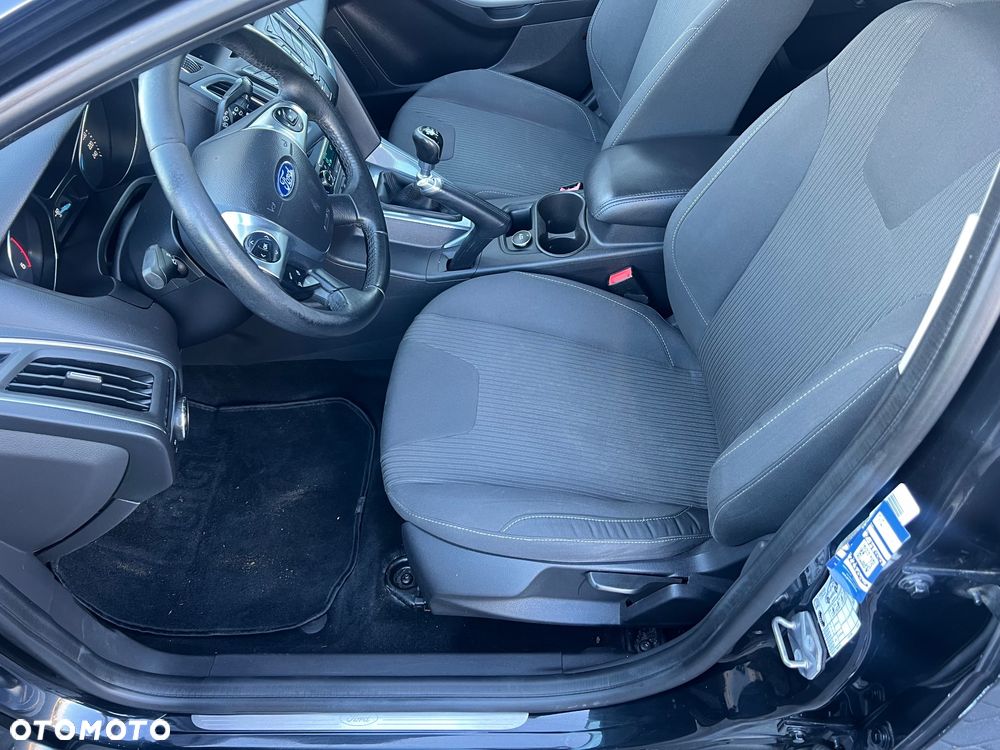 Ford Focus - 13