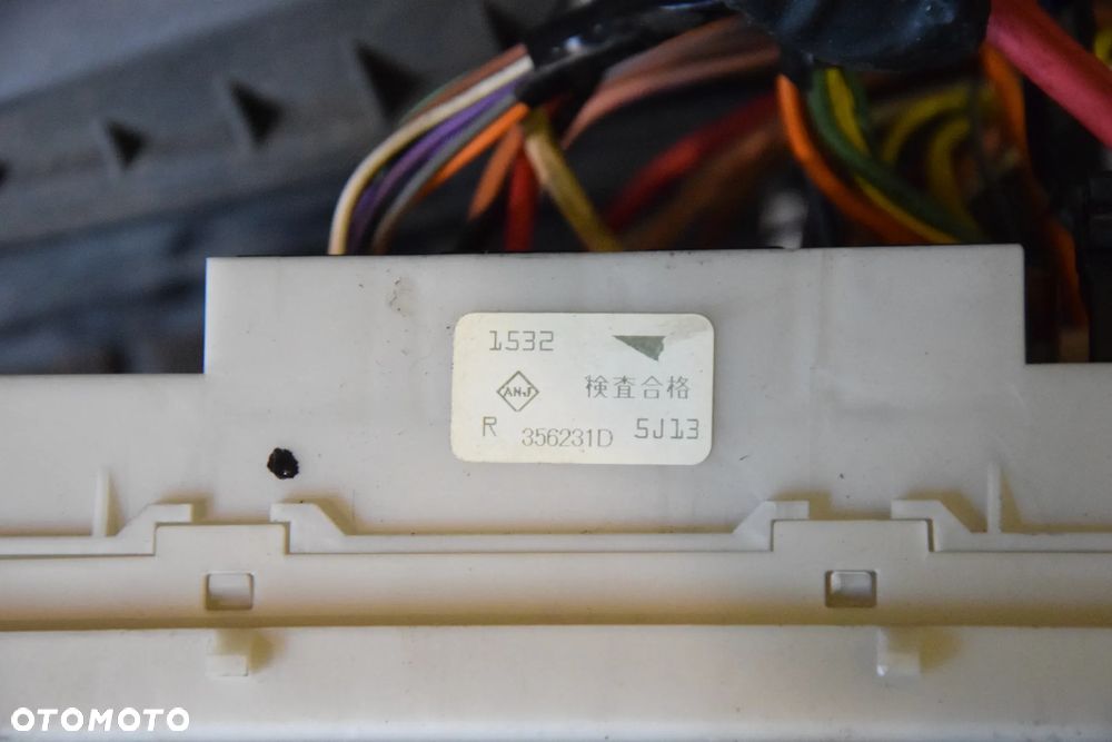 Renault Clio III 3 Modus Skrzynka bezpieczników Moduł UCH BSI UPC 356231D - 3