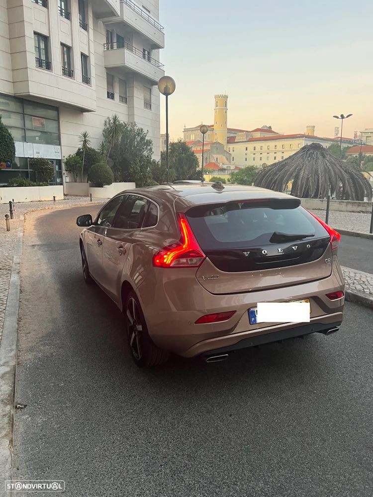 Volvo V40 2.0 D2 Summum - 6