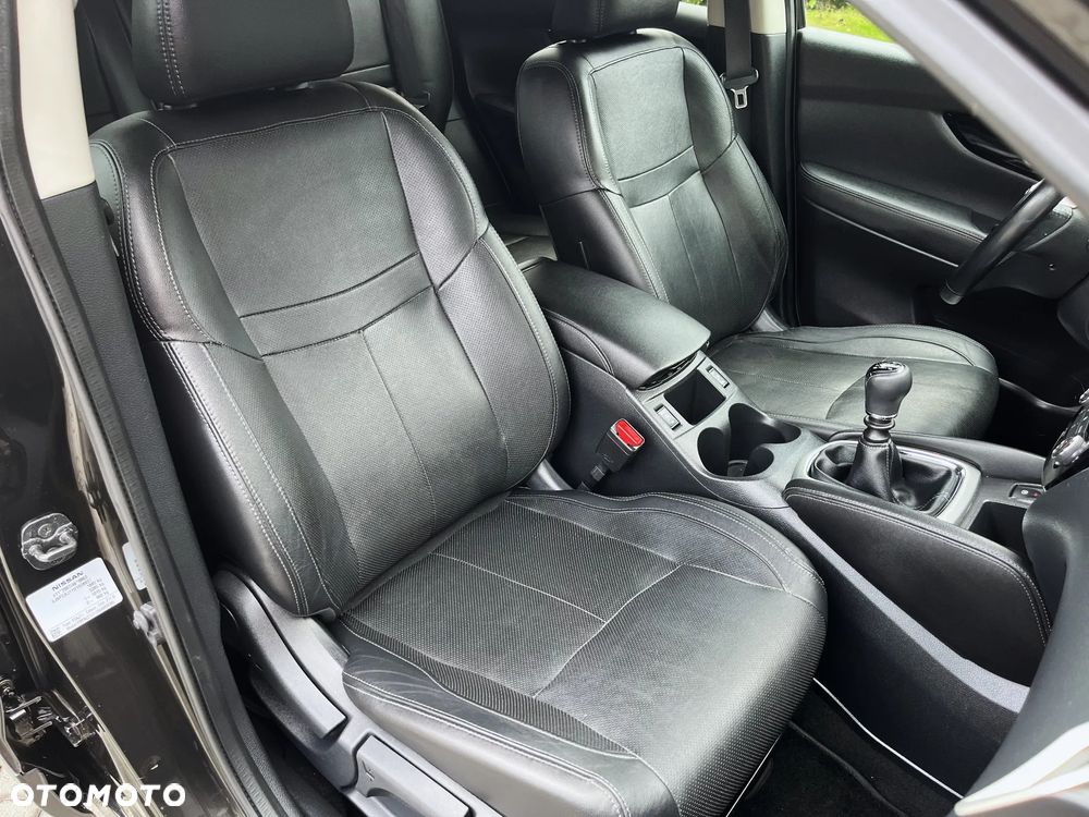 Nissan Qashqai 1.6 DIG-T TEKNA+ - 17