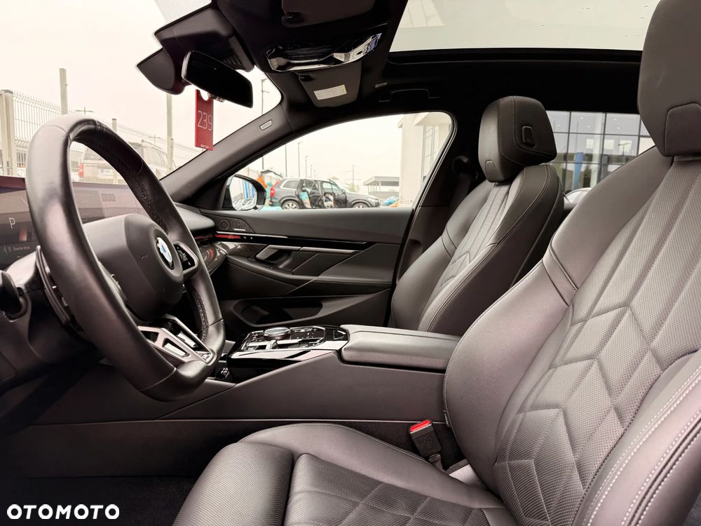 BMW Seria 5 520d xDrive - 30