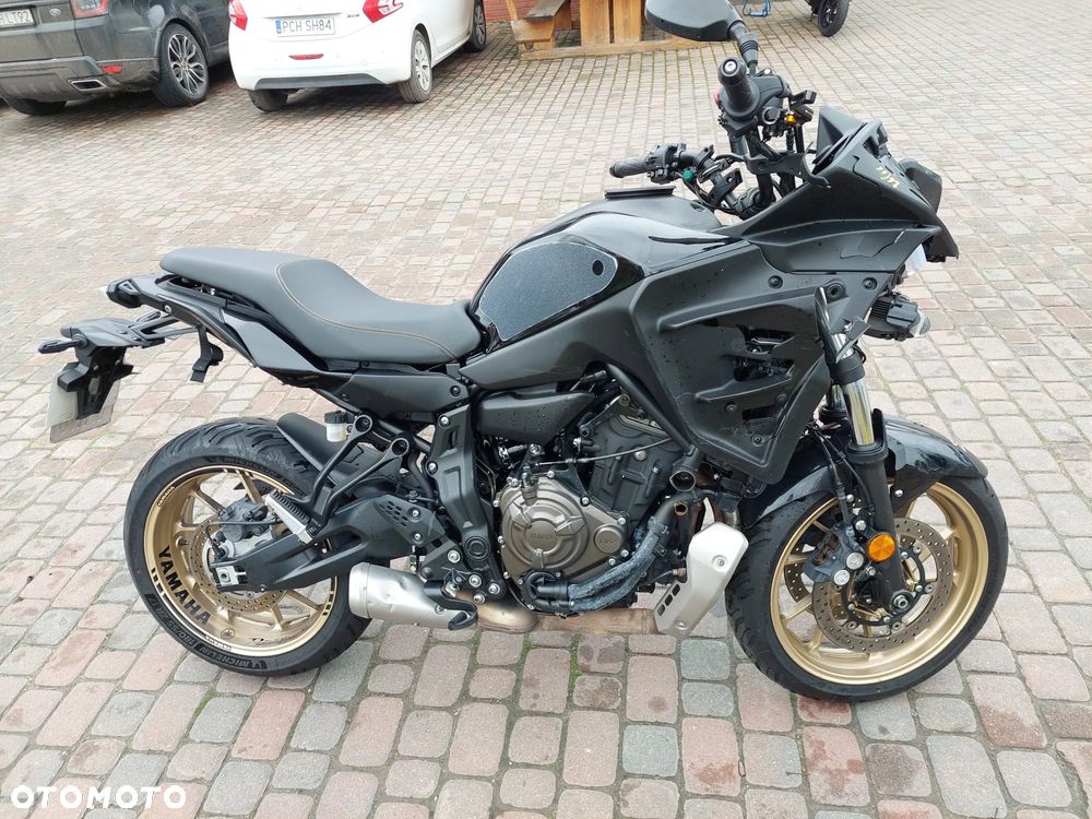 Yamaha MT - 6
