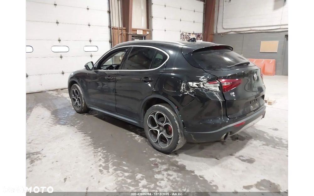 Alfa Romeo Stelvio - 3