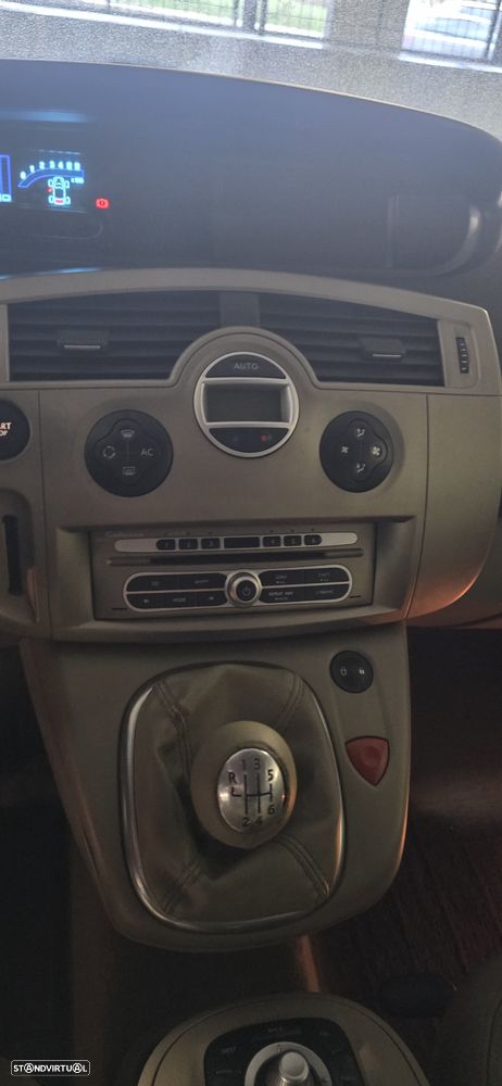 Renault Grand Scénic 1.5 dCi Dynamique S 7L. - 11